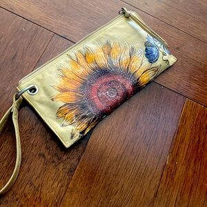 HOBO clutch/wristlet